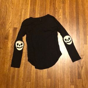 Skull long sleeve shirt